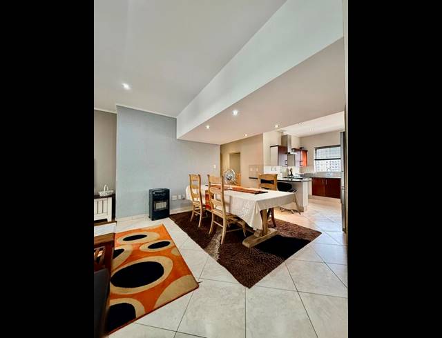 2 BEDROOM PROPERTY TO RENT IN MORNINGSIDE